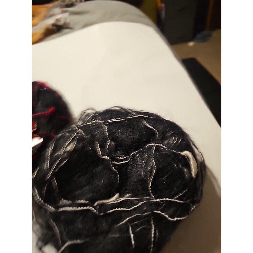 GEMA LANAS Katia Spain BLACK AND White Yarn 50g